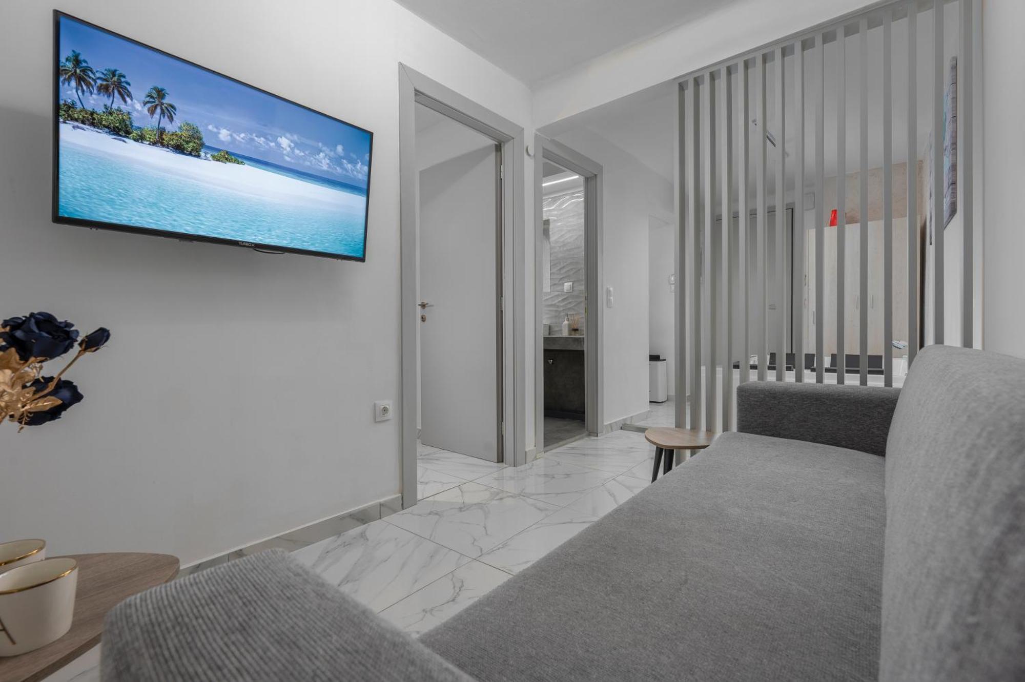 Premium Jacuzzi Suite At The City Center, By Aqua Platinum 테살로니키 외부 사진